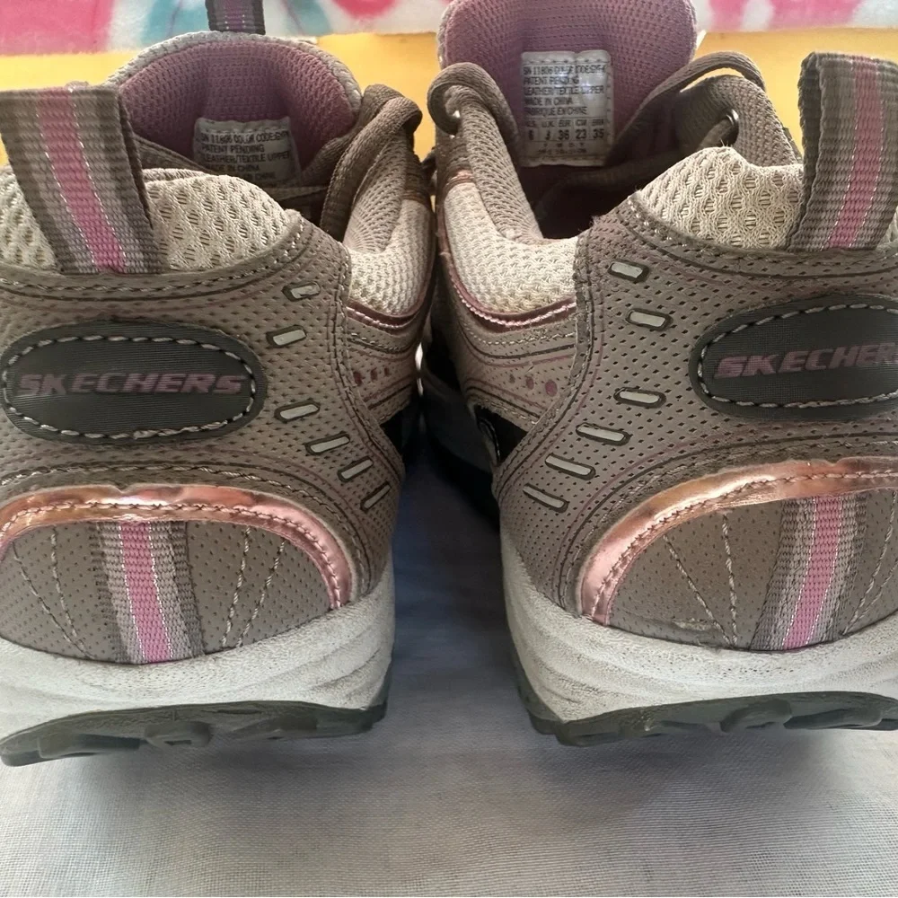 Skechers Kids' Gray and Pink Sneakers size6 #7